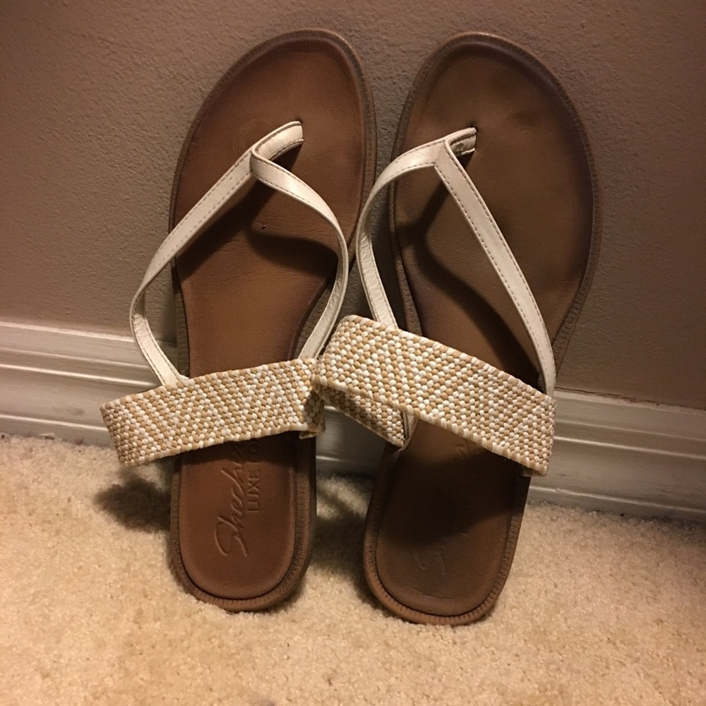 Skechers luxe foam flip flops